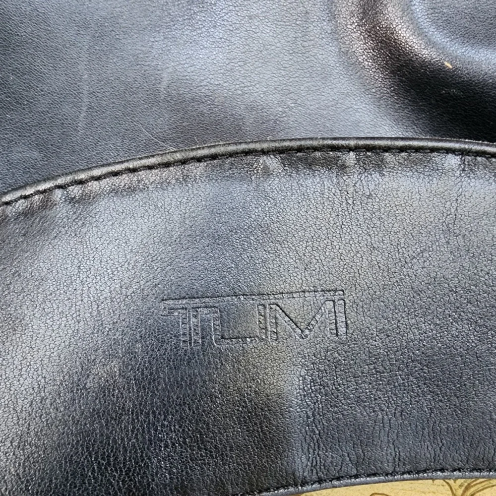 Tumi Black Leather Messenger Travel Commute Bag Large Utility Carry On Retro